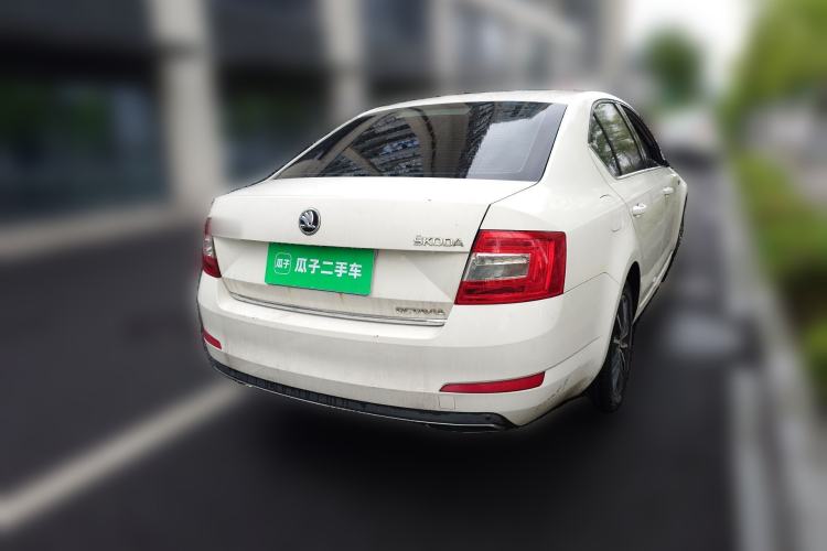 Used Skoda Octavia 2016 1.6L Automatic Smart Drive Edition
