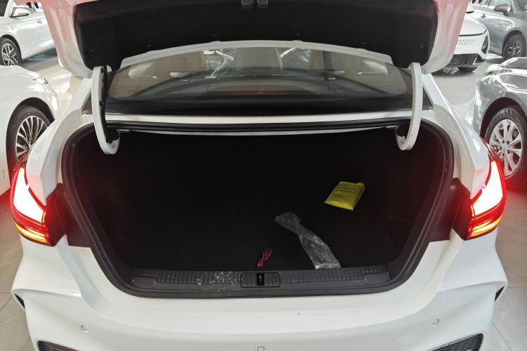 Used MG 5 2025 180 DVVT Global Luxury Edition