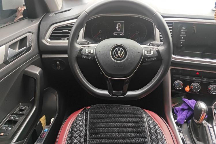 Used Volkswagen T-ROC 2021 280TSI DSG Two-Wheel Drive Elite Connect Edition Steering Wheel