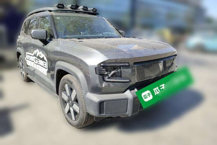 Used Deepal G318 2024 Four-Wheel-Drive Air Suspension Model
