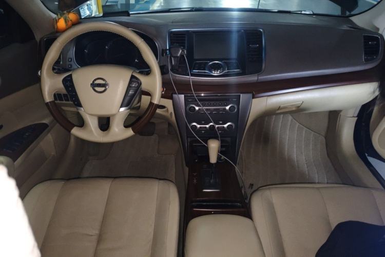 Used Nissan Teana 2009 Duke 2.5L XV VIP Deluxe Edition Center Console