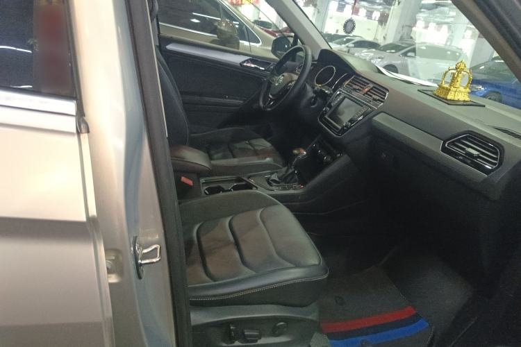 Used Volkswagen Tiguan L 2018 330TSI Automatic Two-Wheel Drive Luxury Edition