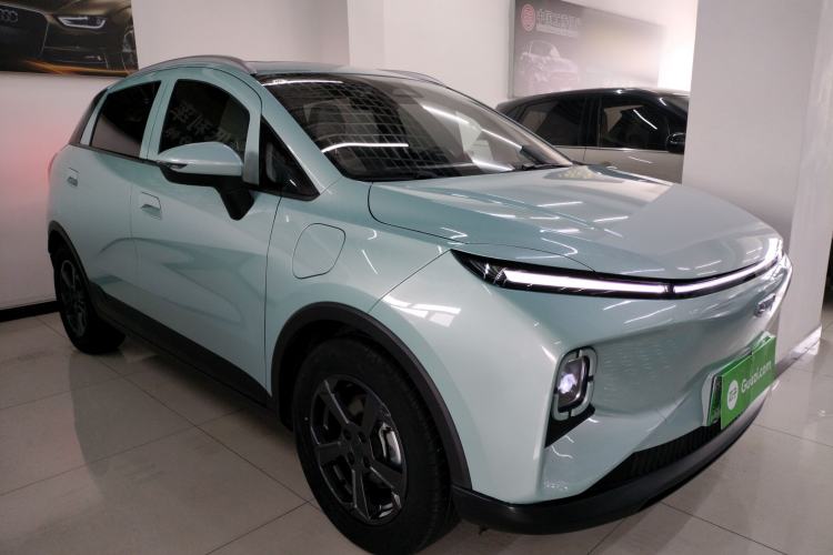 Used Geometry E Firefly 2024 401 km Fluorescent