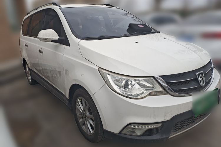 Used Baojun 730 2014 1.5L manual Comfort ESP version 7 seats
