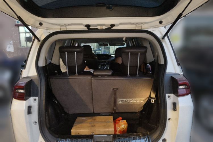 Used GAC Trumpchi M6 2019 270T DCT Luxury Edition (7-seater) China VI Trunk