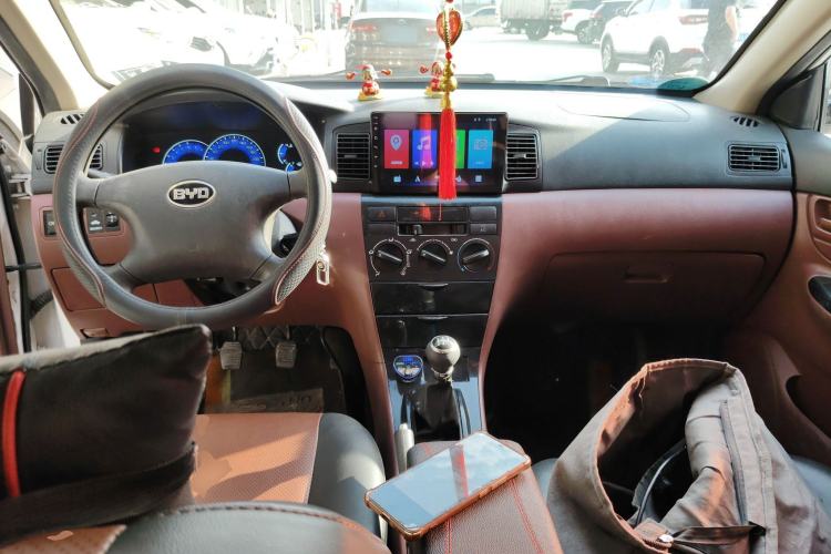 Used BYD F3 2018 1.5L Manual Classic Model Center Console