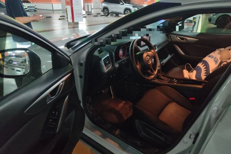 Used Mazda CX-4 2016 2.0L Automatic 2WD Blue Sky Dynamic Edition