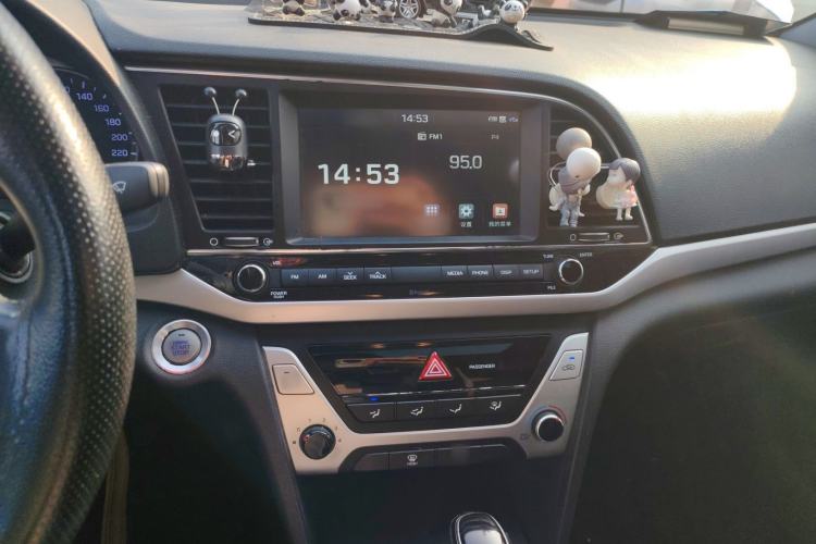 Used Hyundai Elantra (6th Generation / Lingdong) 2016 1.6L Automatic ZhiXuan · Luxury Version
