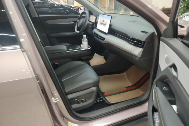 Used Bestune Yueyi 03 2025 565km Premium Edition Right Front Seat