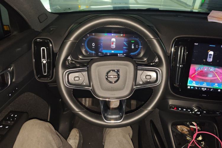 Used Volvo XC40 New Energy 2023 Long-Range Version Steering Wheel