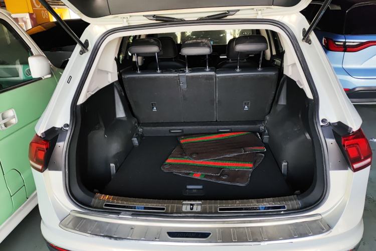 Used Volkswagen Tiguan L 2019 Updated Version 330TSI Automatic Two-Wheel Drive Panoramic Comfort Edition China VI Standard