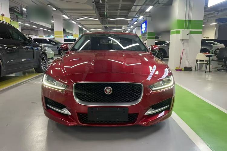 Used Jaguar XE 2015 2.0T 200 PS R-Sport
