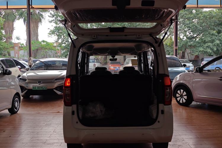 Used Wuling Zhiguang New Energy 2025 Comfort Model Trunk