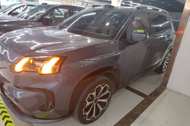 Used AION V 2024 Aion Tyrannosaurus 650 LiDAR Edition
