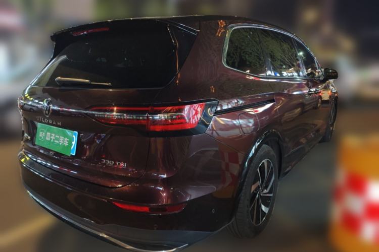 Used Volkswagen Viloran 2020 330TSI Luxury Edition Rear Right 45 Deg