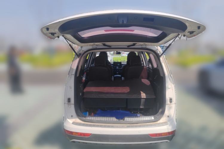 Used Baojun 730 2019 1.5T Manual Fashion Model 7-seater China VI
