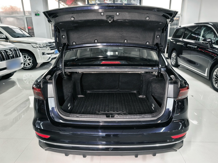 Geely Auto Emgrand 2022 4th Generation 1.5L CVT Luxury Model - Premium — снимка 8