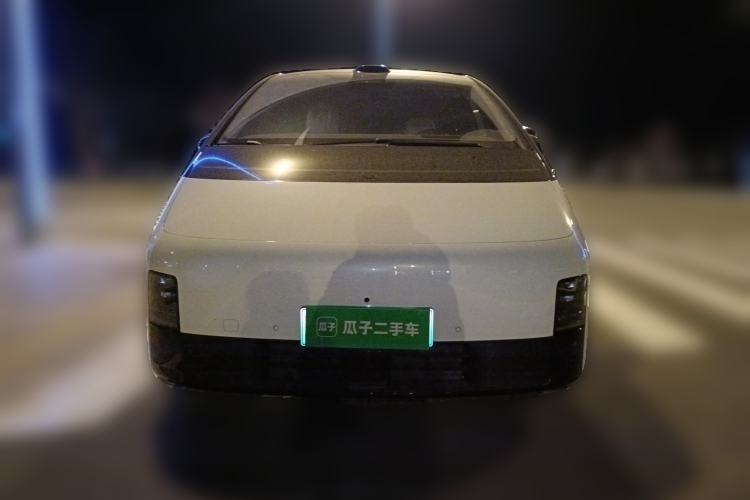 Used Li Auto MEGA 2025 Home Family Special Edition
