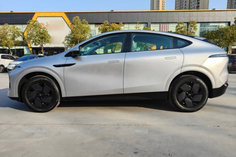 Used XPeng G6 2025 625 Long-Range Max Tech Edition Exterior 3