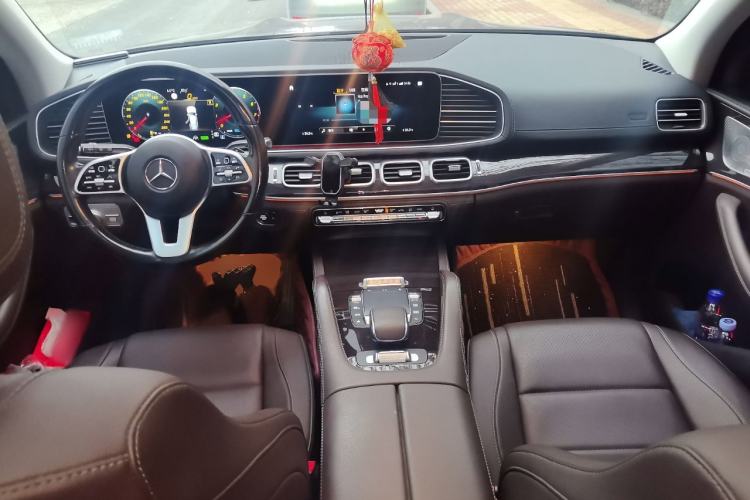 Used Mercedes-Benz GLS 2021 GLS 450 4MATIC Stylish Model Center Console