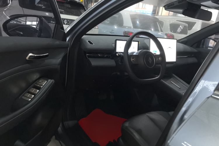 Used Baojun Yunhai 2024 140km Plug-in Hybrid Version
