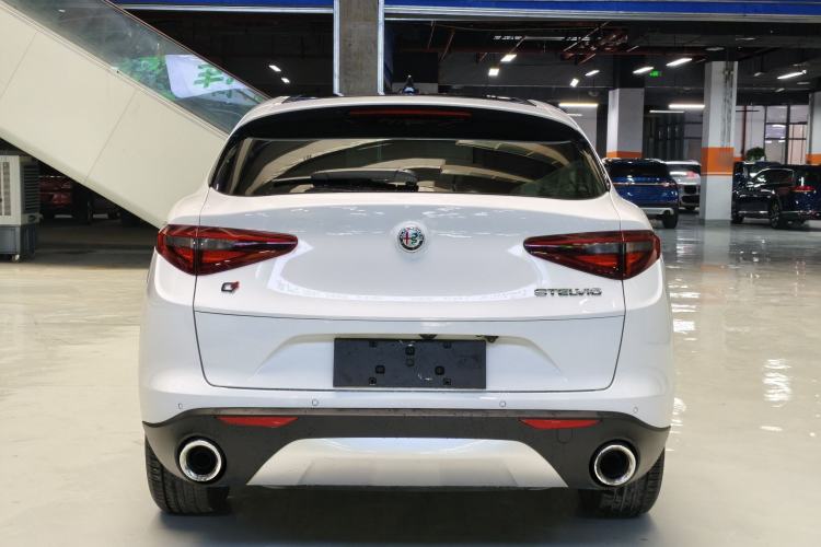 Used Alfa Romeo Stelvio 2017 2.0T 200HP Elite Edition