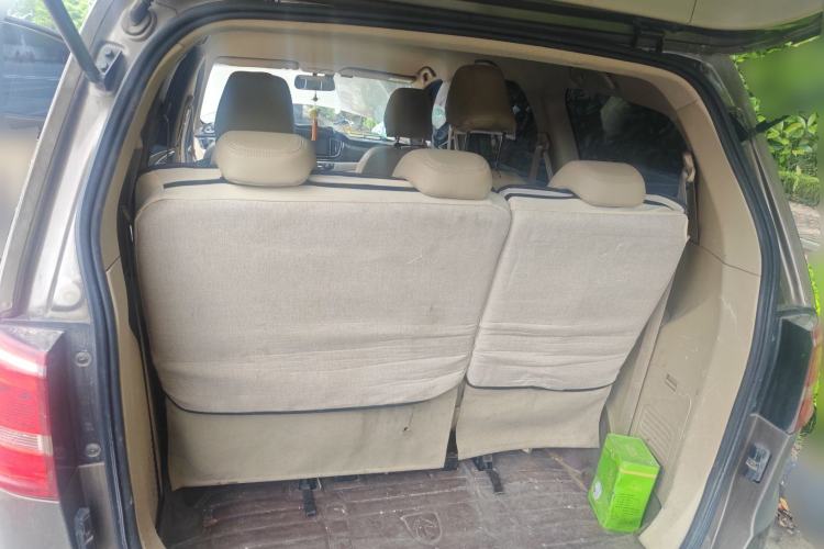 Used Baojun 730 2016 1.5L Manual Comfort Version 7 Seats China V Emission Standard Trunk