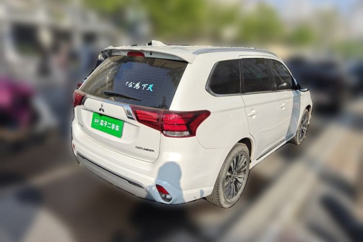 Used Mitsubishi Outlander 2021 Revised Version 2.0L Two-Wheel Drive Enjoyment Edition 5 Seats Rear Right 45 Deg