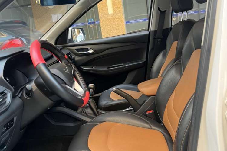 Used Wuling Hongguang S3 2019 1.5L Manual Comfort Model China VI Standard