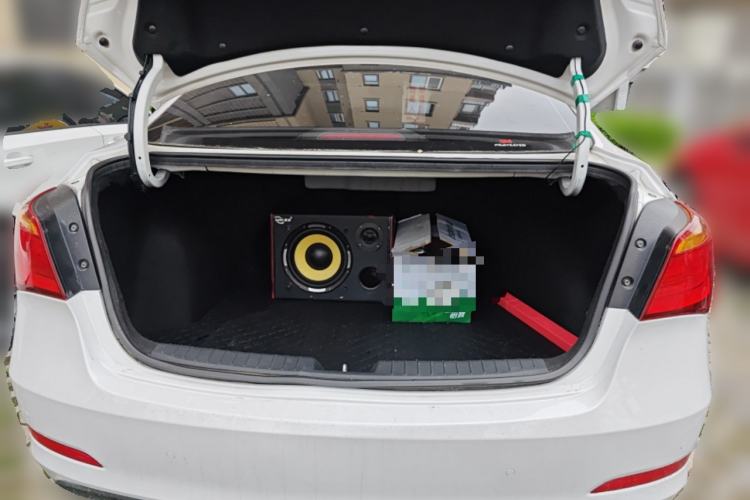 Used Hyundai Mistra 2014 1.8L Automatic Smart GLS Trunk