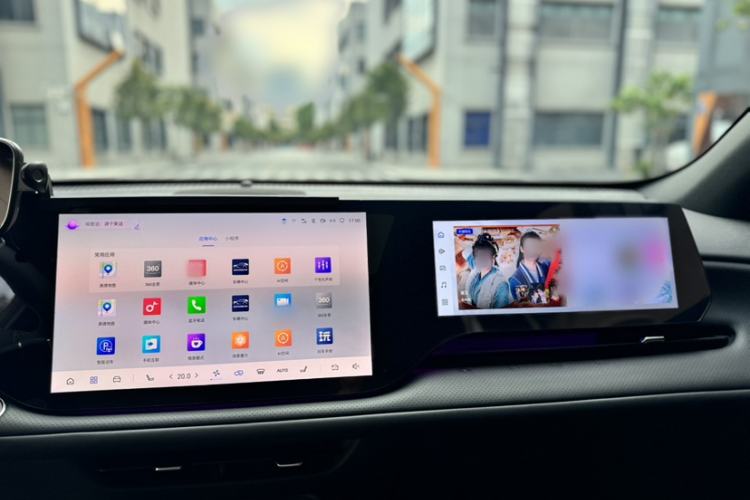 Used CHANGAN CS75 PLUS 2025 4th Generation UItra 2.0T New Blue Whale Smart Intelligent Powertrain Version Interior 8