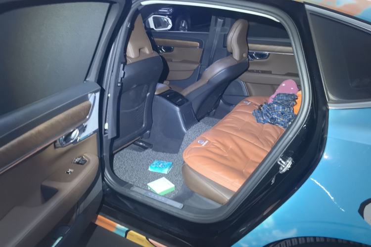 Used Volvo S90 New Energy 2019 T8 E-Drive Hybrid Intelligent Luxury Version China V Standard Left Rear Seat