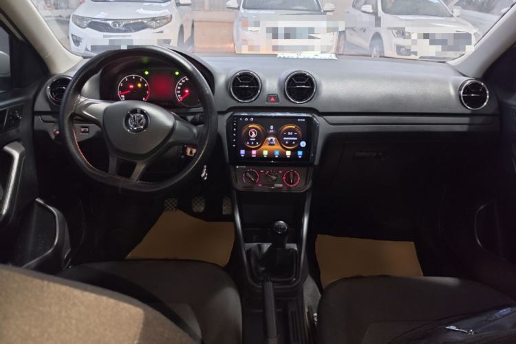 Used Volkswagen Jetta 2019 Dream Edition 1.4L Manual Fashion Version