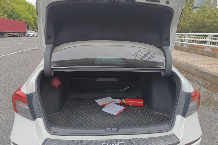 Used Honda Civic 2022 240TURBO CVT Dynamic Edition Trunk