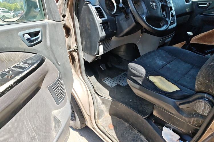 Used Foton MP-X E 2017 2.0L New Express Long Wheelbase 4Q20M Driver Seat