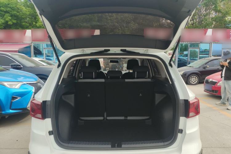 Used Jetta VS5 2019 280TSI Automatic Trend Model Trunk