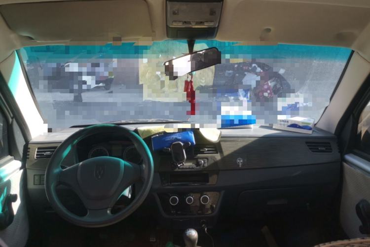 Used Jinbei Hiace X30 2013 1.3L Standard Version Center Console