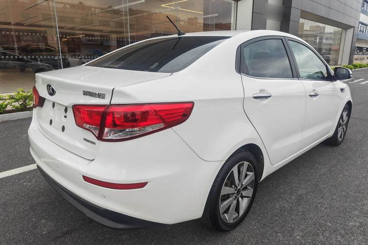 Used Kia K2 2015 Sedan 1.6L Automatic Transmission Premium Exterior 5