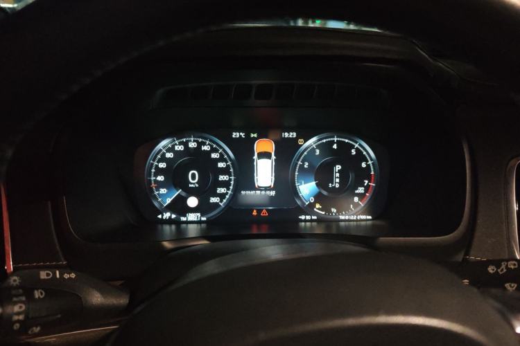 Used Volvo XC90 2015 T6 Prestige 7-Seater Instrument Cluster