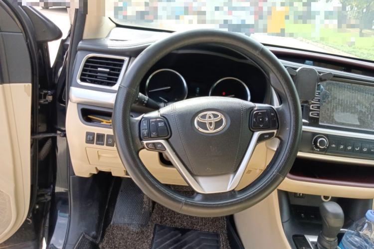 Used Toyota Highlander 2015 2.0T Two-Wheel Drive Elite Edition 7 Seats
