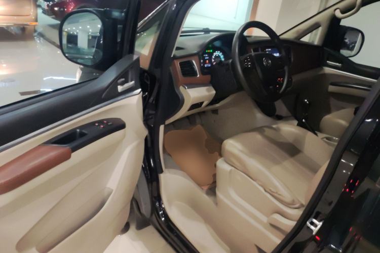 Used FORTHING Lingzhi 2020 M5L 1.6L Luxury 7-Seater Driver Seat