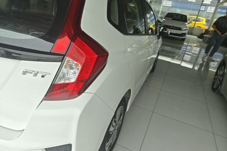 Used Honda Fit 2014 1.5L LX CVT Comfort Model
