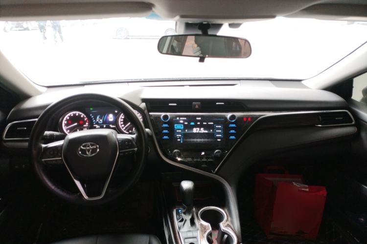 Used Toyota Camry 2019 2.5G Luxury Edition China VI Standard