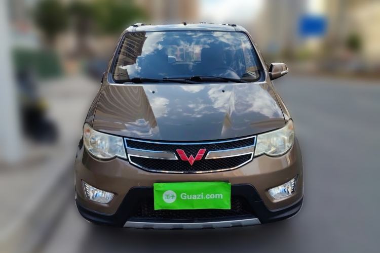 Used Wuling Hongguang 2014 1.5L S Automatic Comfort Edition
