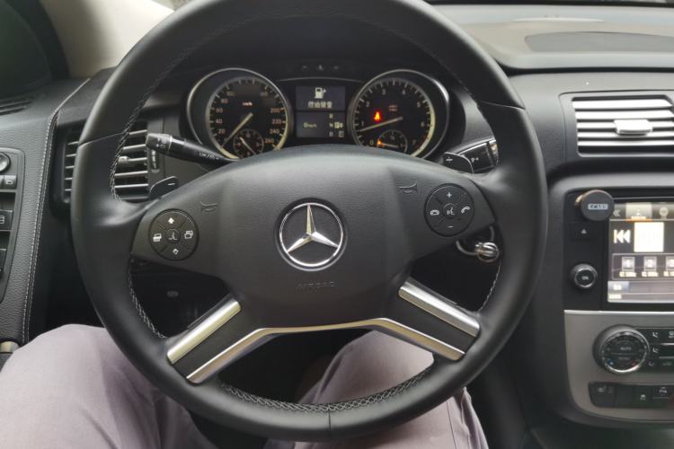 Used Mercedes-Benz R-Class 2014 R 320 4MATIC Business Model