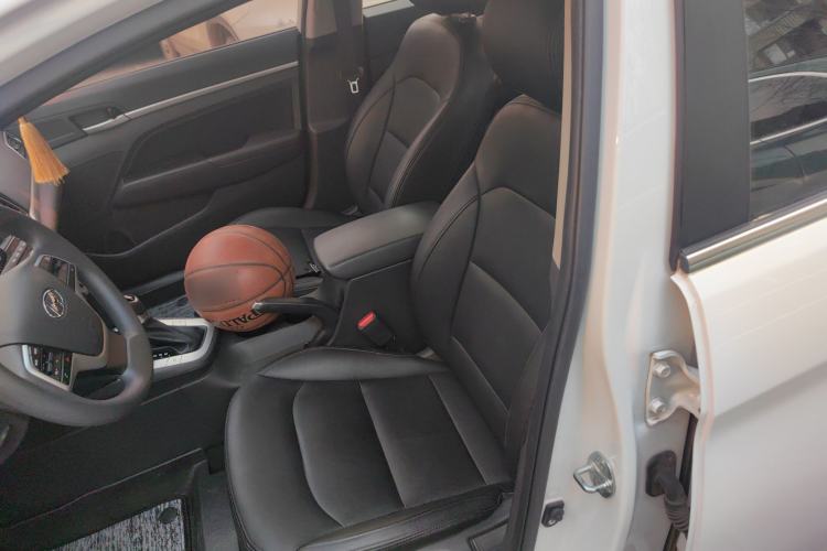 Used Hyundai Elantra (6th Generation / Lingdong) 2016 1.6L Automatic ZhiXuan – Elite Version