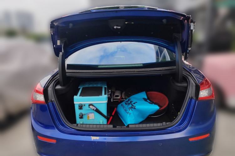 Used Maserati Ghibli 2014 3.0T Standard Edition Trunk