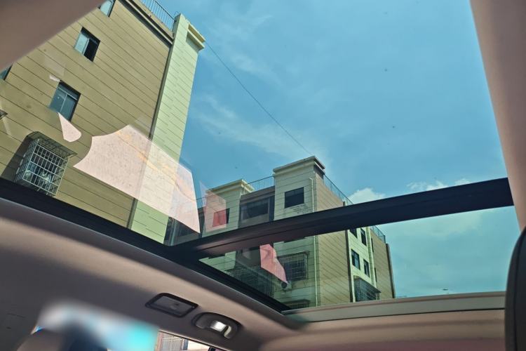 Used Roewe RX8 2018 30T Smart Connectivity Two-Wheel Drive Supreme Edition