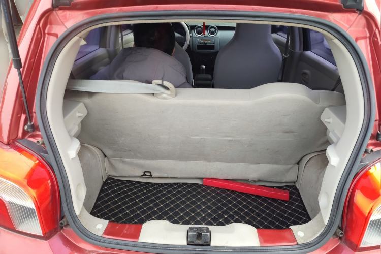 Used Venucia R30 2014 1.2L Manual Comfort Edition