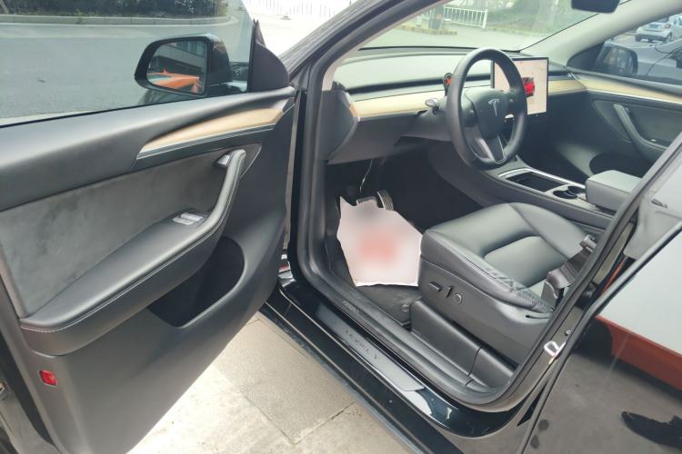 Used Tesla Model Y 2022 Rear-Wheel-Drive Version